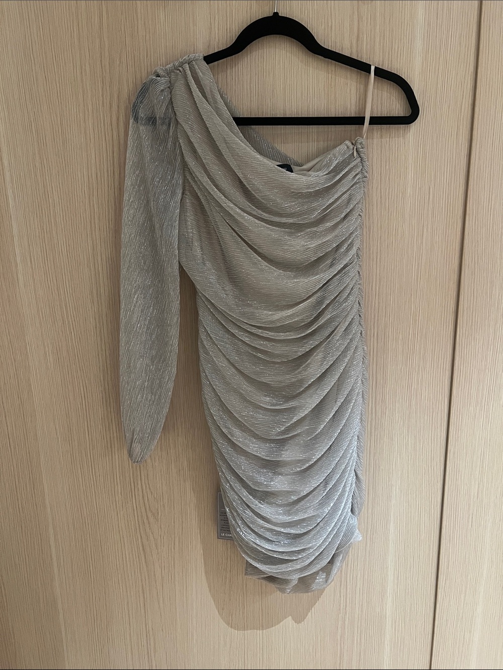 Le Chateau Silver One-Shoulder Draped Ruched Cocktail Dress